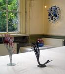 Sculpturen: “Microleven - Tasten in het duister”, “Microleven - Voelsprieten”, “Respiration”, van Lia Koster - Glaskunst